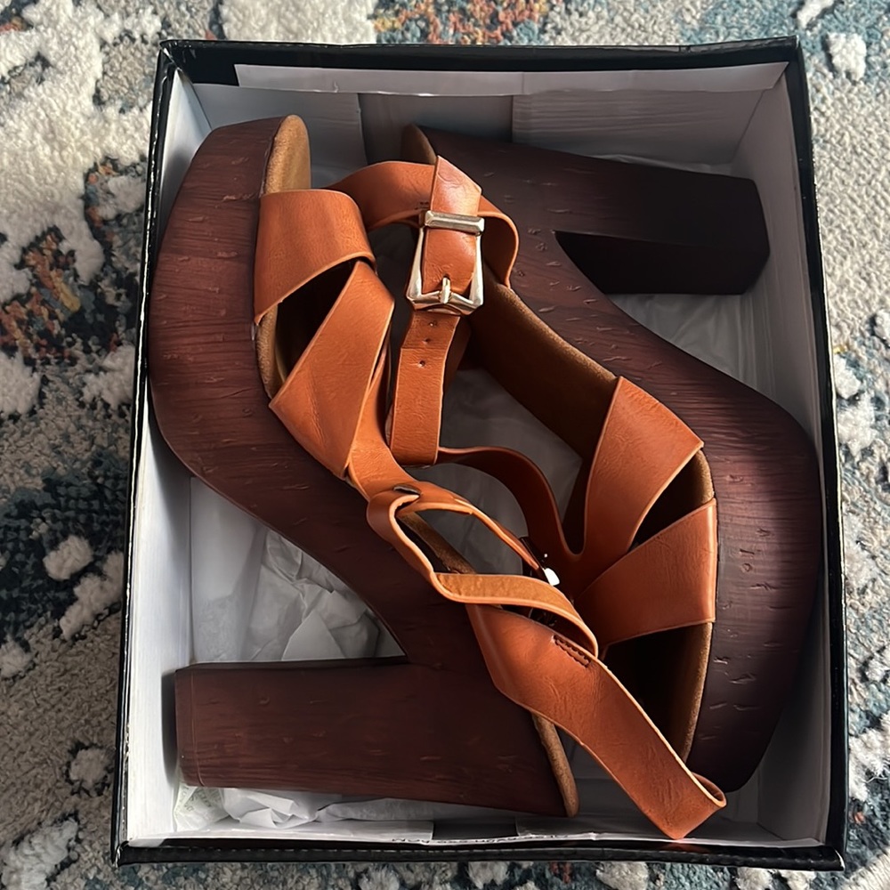 TOP Moda Heels - Picture 3 of 4